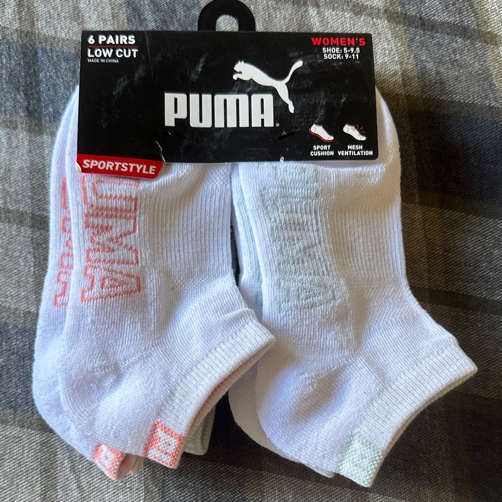 PUMA Women’s Athletic Socks Shoe size 5-9.5, Sock 9-11